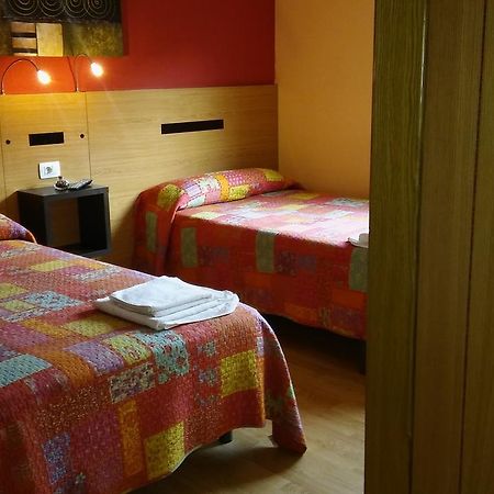 Hostal-Meson Vilasante 트리아카스텔라 외부 사진